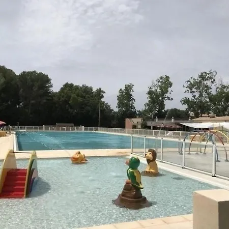 Rouveau سيكس-فور-لو-بلاج